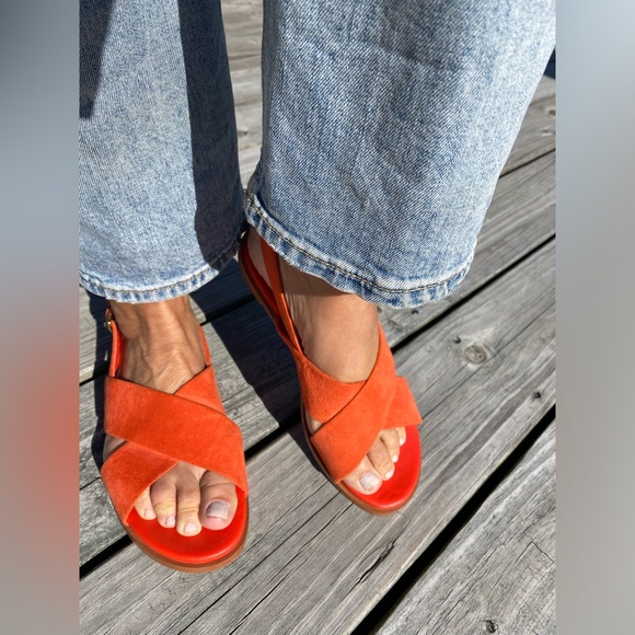 Cole Haan Fernanda Grand 360 Suede Sandals Sz 7 EUC - Picture 5 of 6